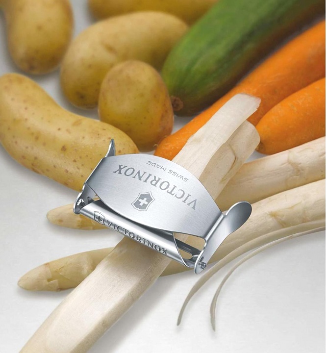  Овощечистка для овощей и фруктов Victorinox Peeler серебристый